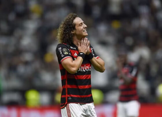 Vasco tenta a contratação do zagueiro David Luiz