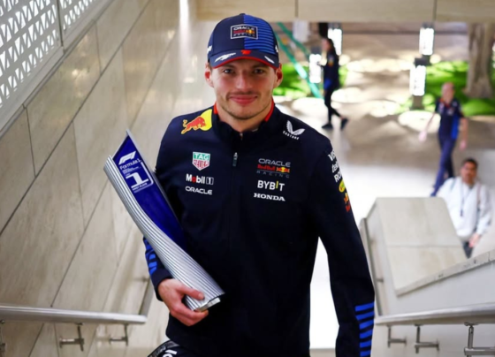Chefe da RBR diz que Max Verstappen não sai