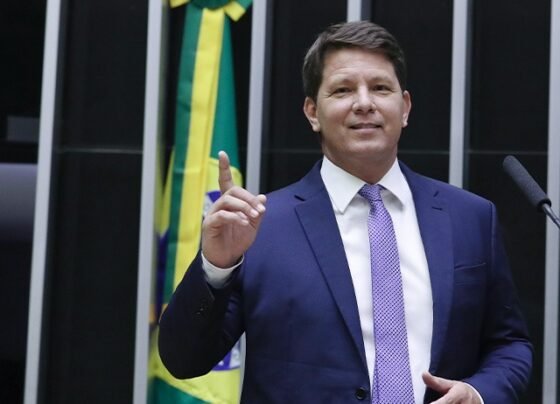 Deputado Mário Frias: Atualizado está de saúdo do parlamentar que está na UTI