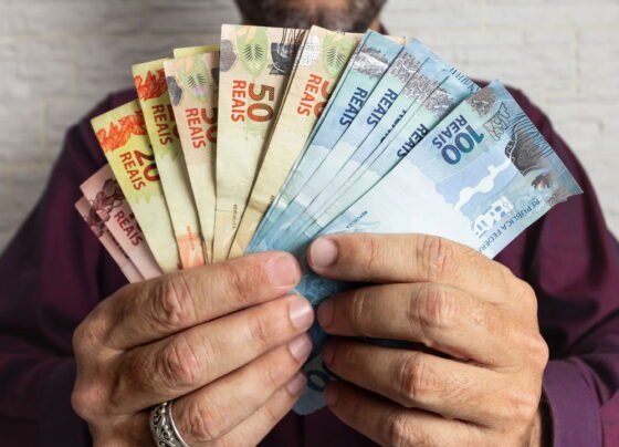 Tem dinheiro esquecido no banco? Consulte agora no site do BC