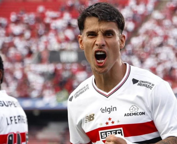São Paulo vence o Santos no clássico pelo Brasileirão