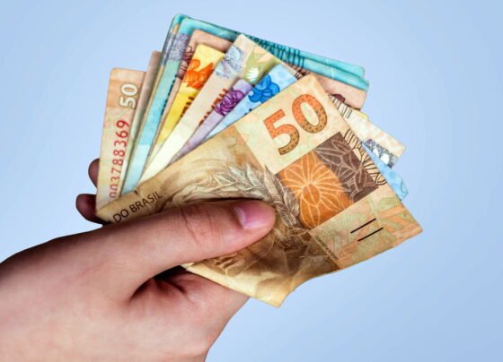 Você pode ter direito ao PIS de até R$1.518 e talvez nem saiba disso