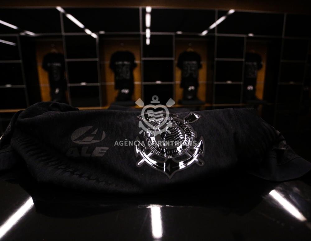 Corinthians pode trocar Nike por Adidas após 22 anos com empresa americana