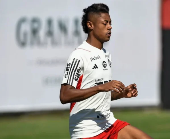 Atacante do Flamengo, Bruno Henrique falta a audiência no STJD da manipulação de apostas