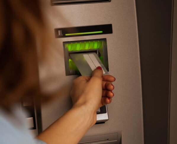 Banco fecha 10 agências em regiões do país e preocupa clientes