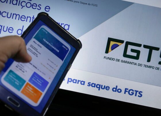Saque-aniversário do FGTS libera dinheiro todo ano, mas você perde algo importante