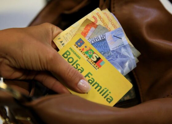 Último número do seu NIS define se você recebe Bolsa Família no meio ou final de novembro