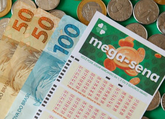 Quanto rende os R$ 100 milhões da Mega-sena na poupança em 2025?